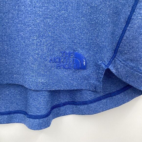 Ladies The North Face Mountain Athletics v-neck Performance Tee - blue - medium - Picture 4 of 9